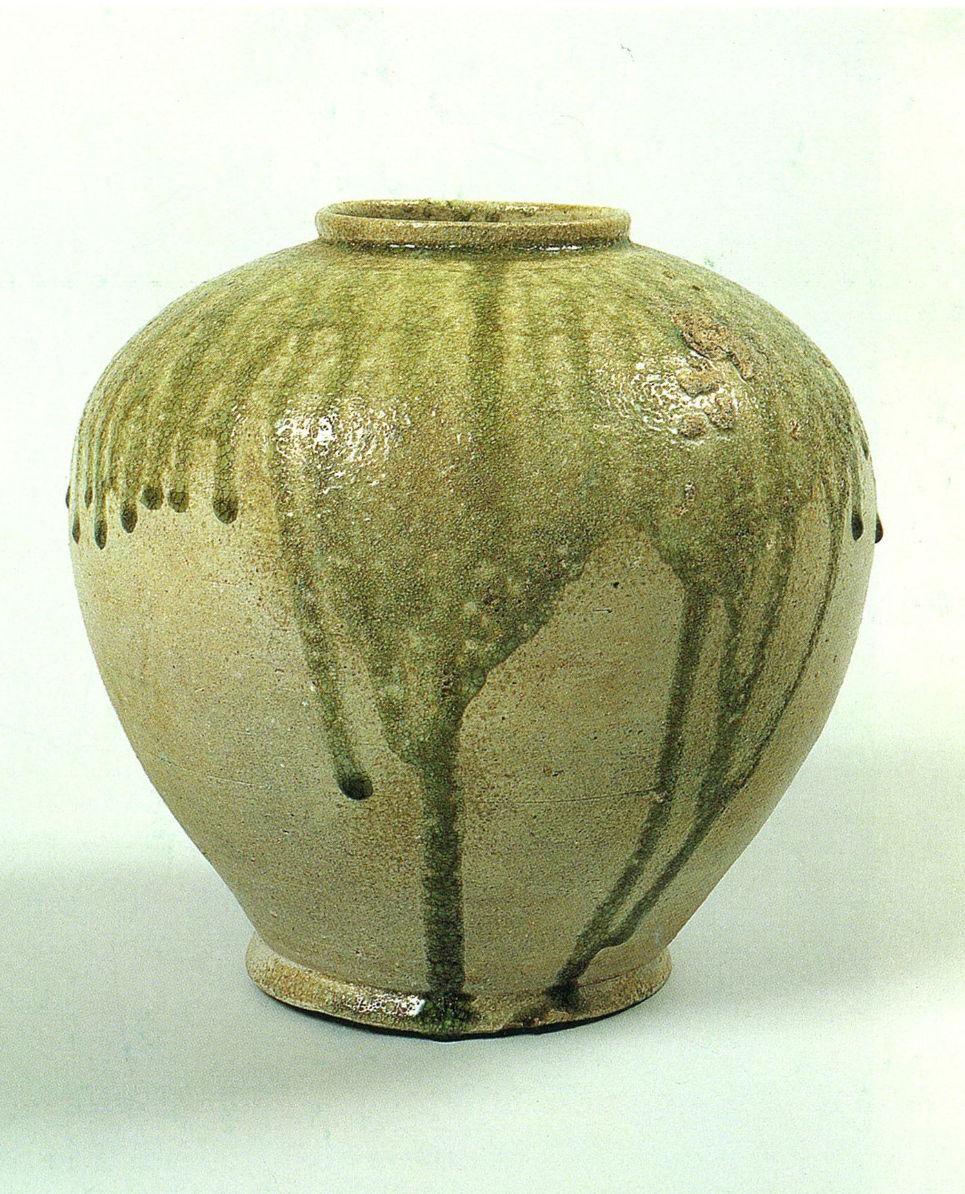 古い時代の自然灰秞小さな壺と猿投豆皿3枚